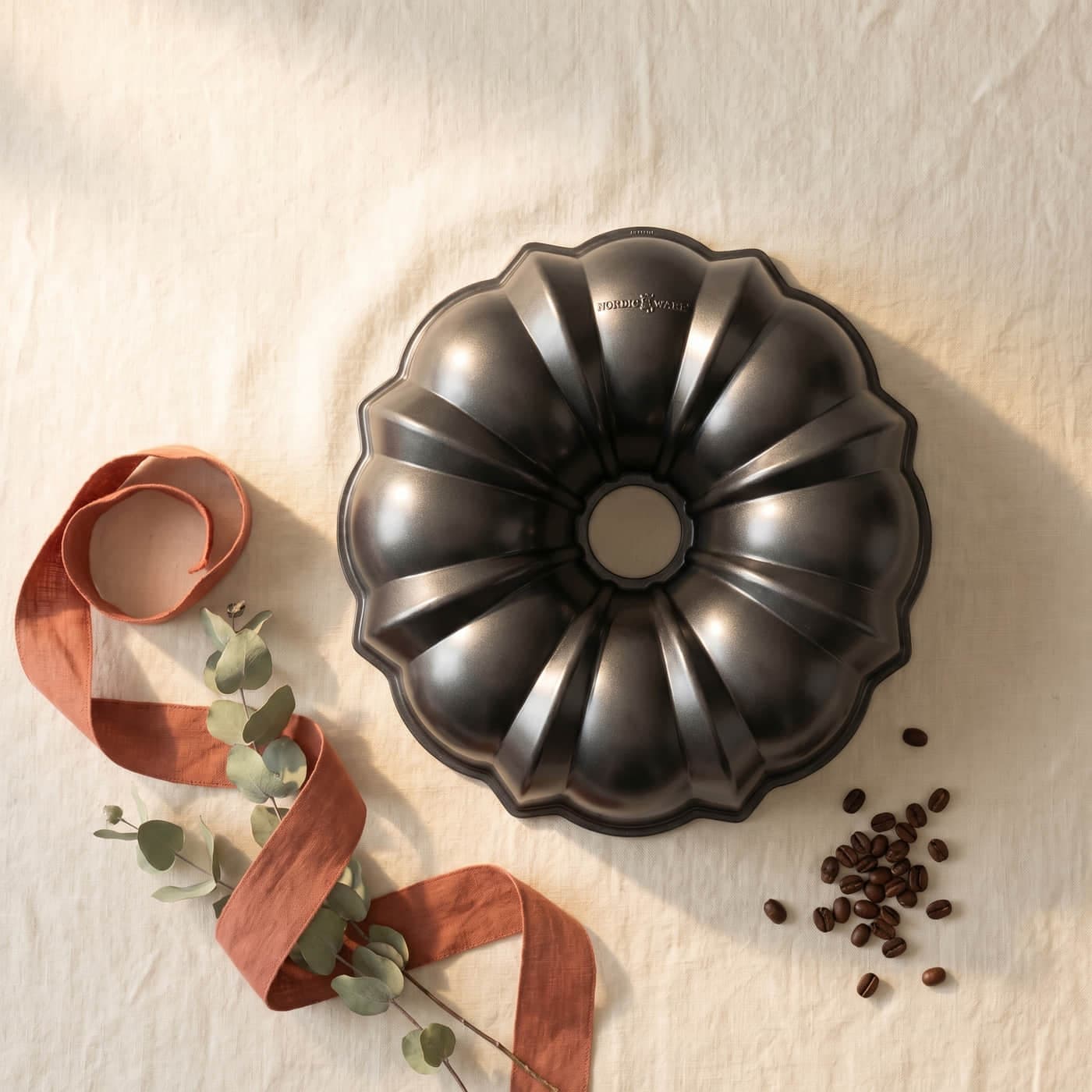 Nordic Ware Original ProCast Bundt Pan