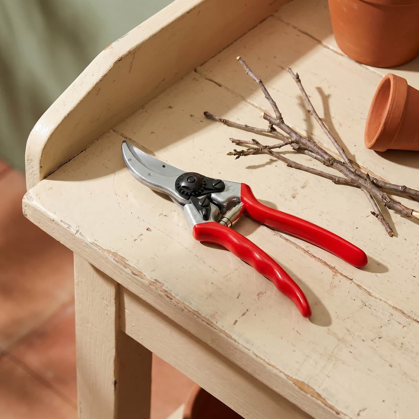 Felco F-2 Classic Manual Pruner