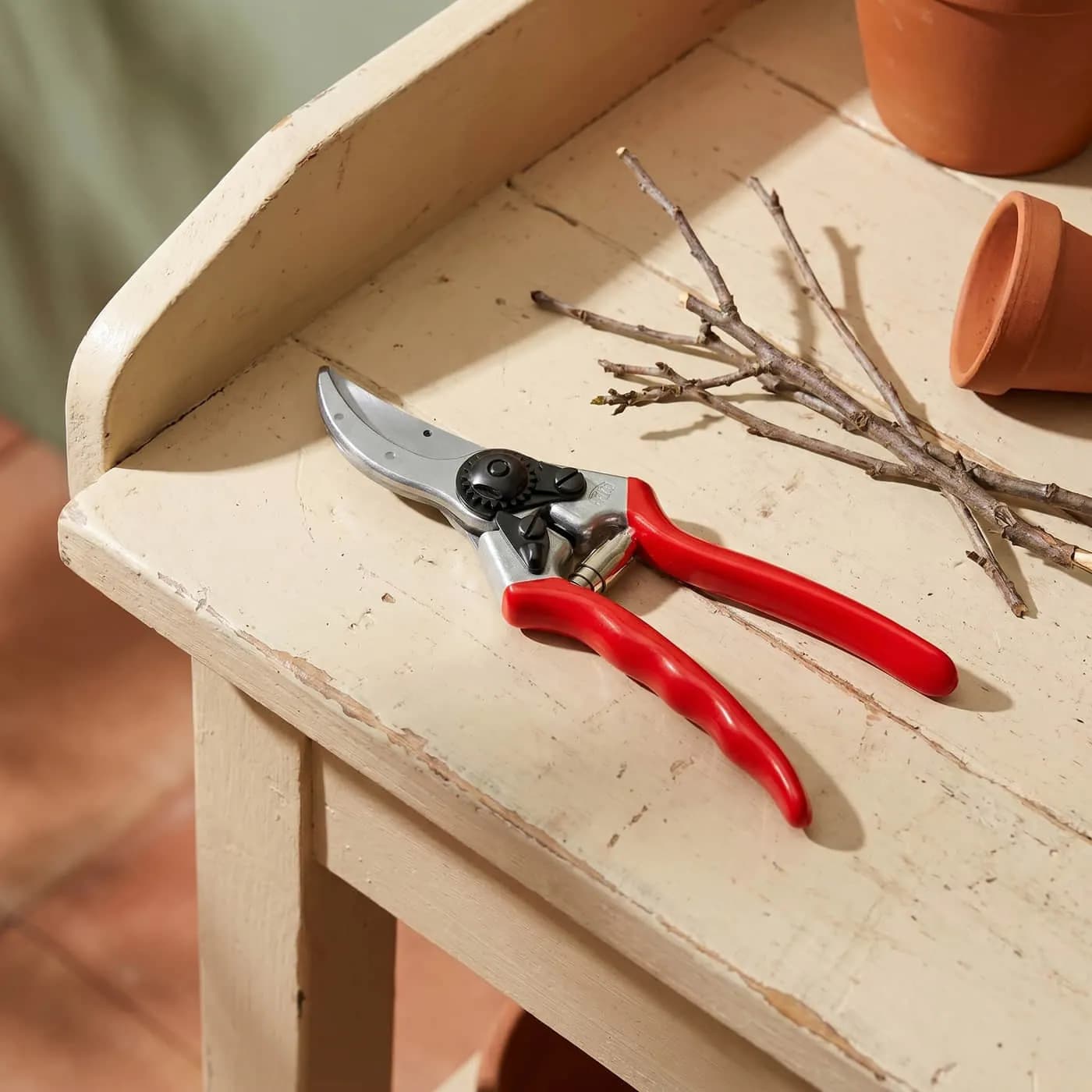 Felco F-2 Classic Manual Pruner