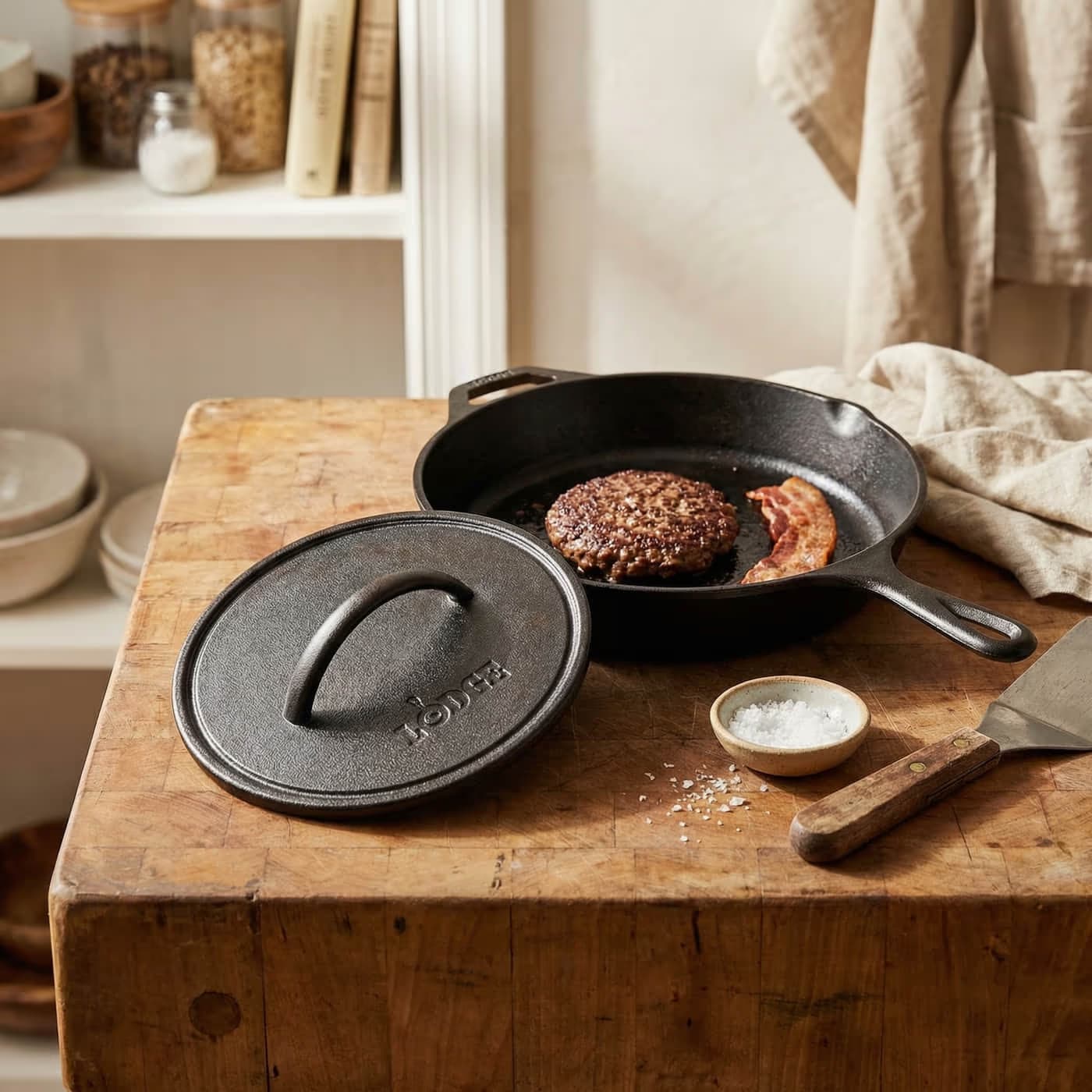 Lodge Seasoned Cast Iron Round Grill Press
